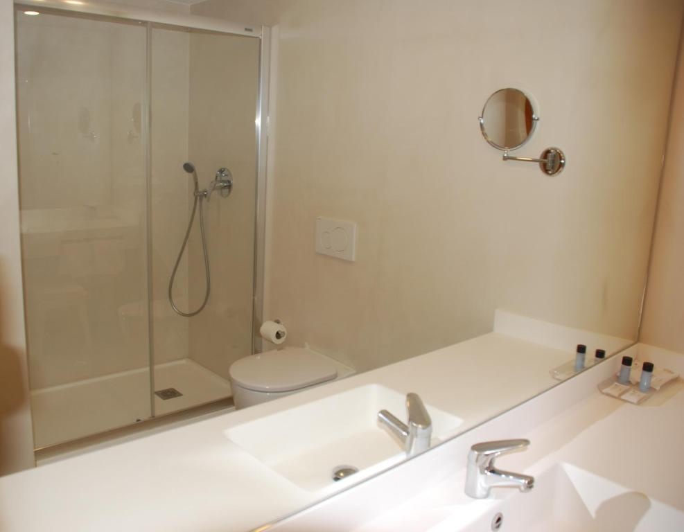 Habitación Doble con cama supletoria (2 adultos + 1 niño) - foto 5
